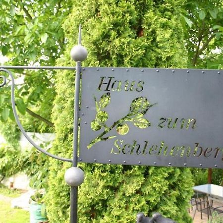 Pension Haus Zum Schlehenberg Байройт Экстерьер фото